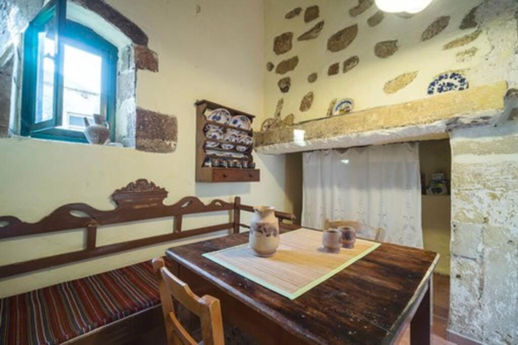Moundros 1620 Venetian Residence Buitenkant foto